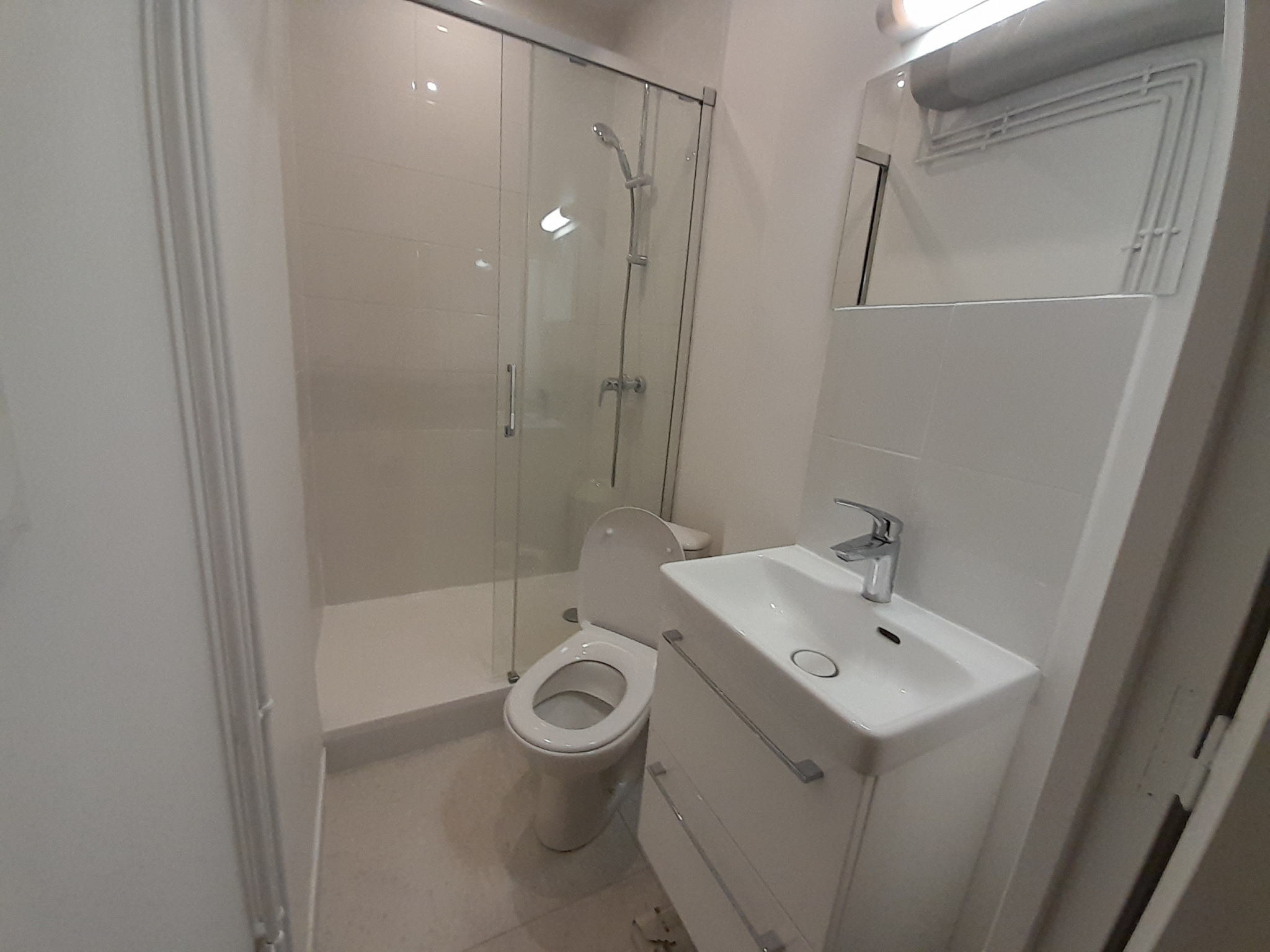 studio refait à neuf gare la garenne colombes