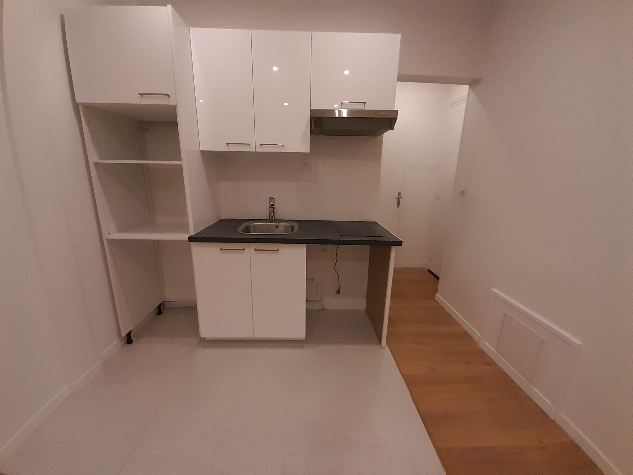 studio refait à neuf gare la garenne colombes
